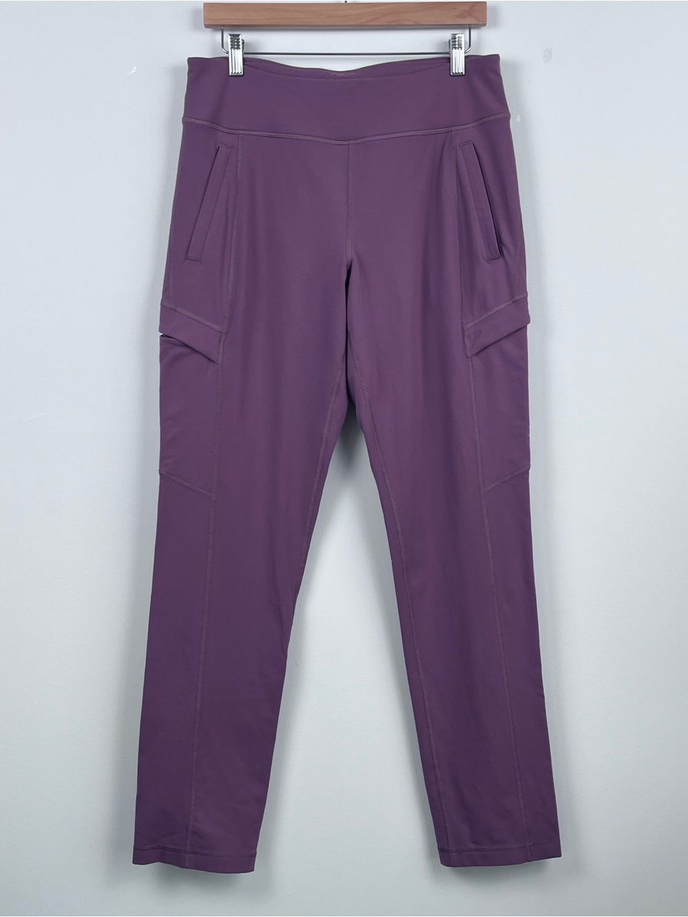 Duluth Trading Women's NoGA Namastash Slim Leg Cargo Pants 44623 Size M; Travel